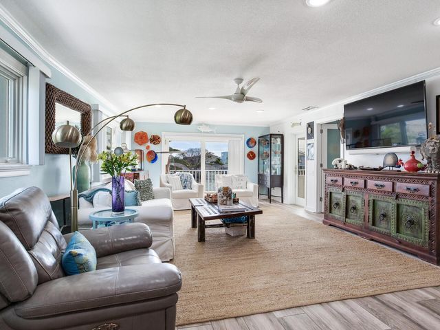 511 161ST AVENUE, Redington Beach, FL 33708