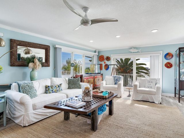 511 161ST AVENUE, Redington Beach, FL 33708