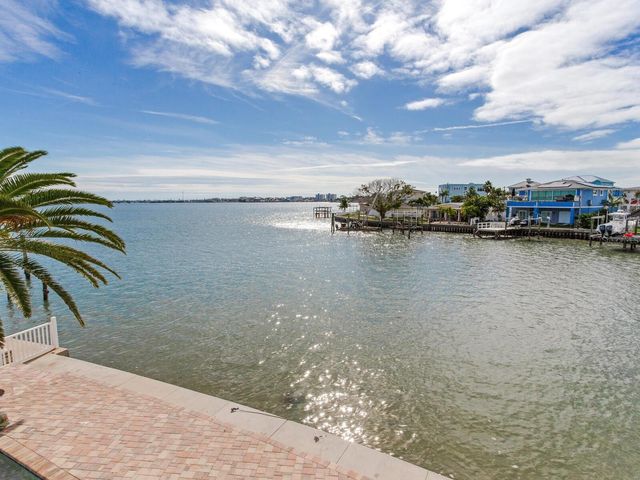 511 161ST AVENUE, Redington Beach, FL 33708