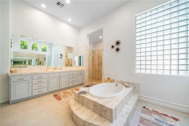 81015 Golf View Drive, La Quinta, CA 92253