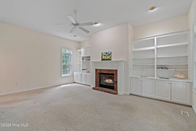 3589 Sanderling Drive SE, Southport, NC 28461
