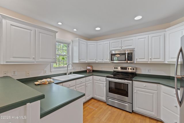 3589 Sanderling Drive SE, Southport, NC 28461