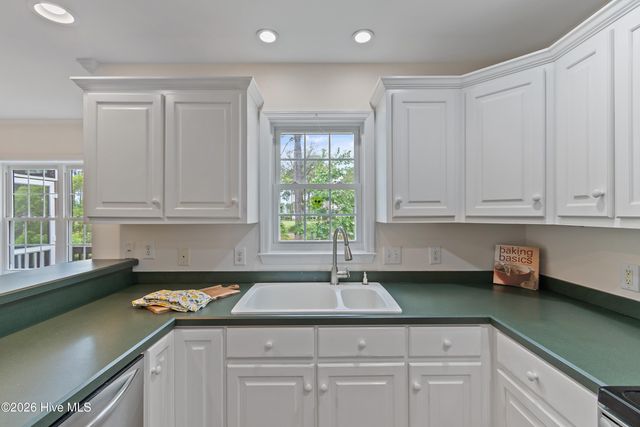 3589 Sanderling Drive SE, Southport, NC 28461