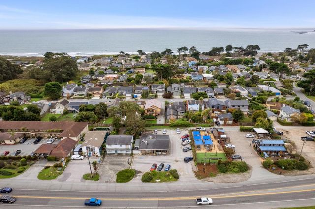 3048 Cabrillo Highway, Half Moon Bay, CA 94019