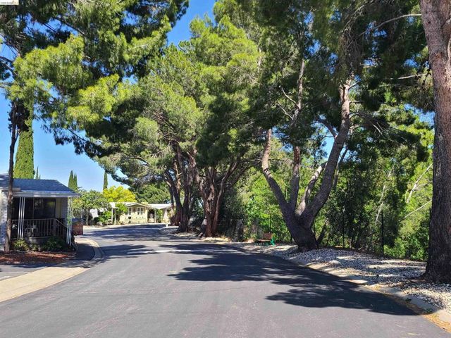 50 Leo, Antioch, CA 94519