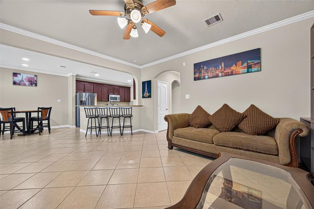 9106 Fuqua Breeze Drive, Houston, TX 77075