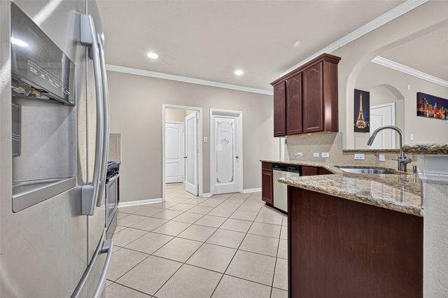 9106 Fuqua Breeze Drive, Houston, TX 77075