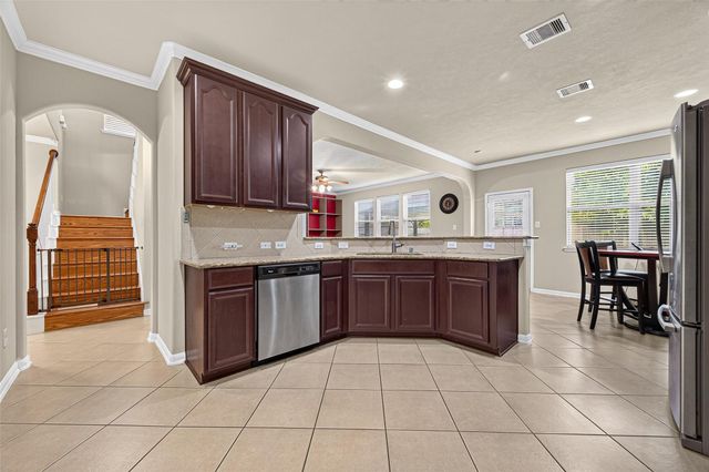 9106 Fuqua Breeze Drive, Houston, TX 77075