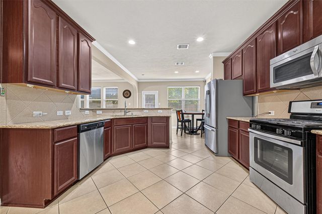 9106 Fuqua Breeze Drive, Houston, TX 77075