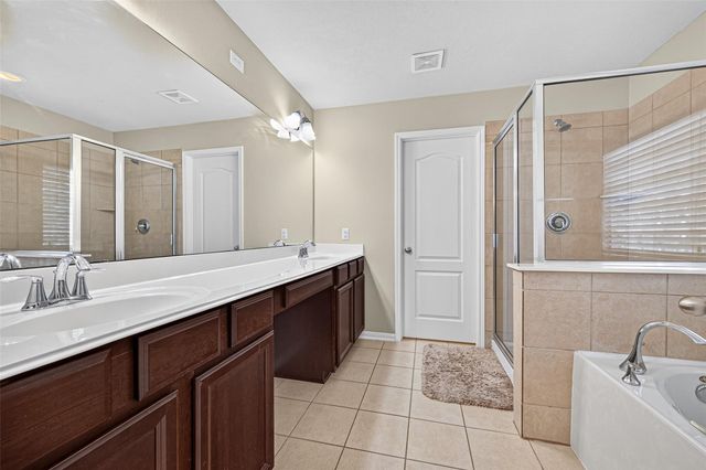 9106 Fuqua Breeze Drive, Houston, TX 77075
