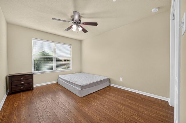 9106 Fuqua Breeze Drive, Houston, TX 77075