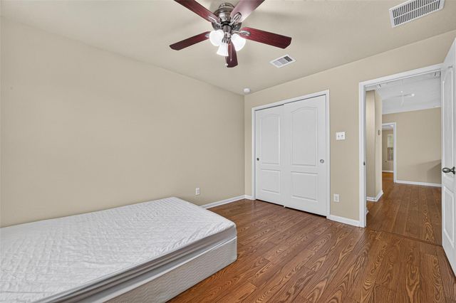 9106 Fuqua Breeze Drive, Houston, TX 77075