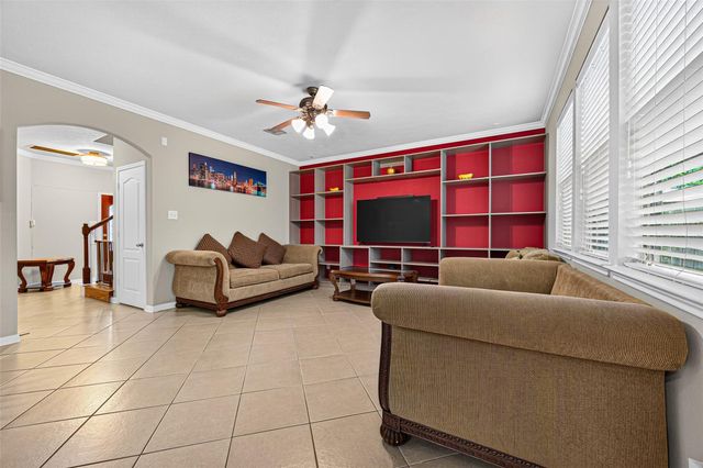 9106 Fuqua Breeze Drive, Houston, TX 77075