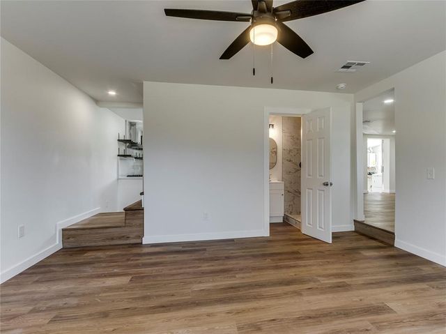 8300 S Anderson Road, Oklahoma City, OK 73150