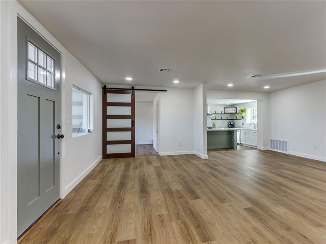 8300 S Anderson Road, Oklahoma City, OK 73150