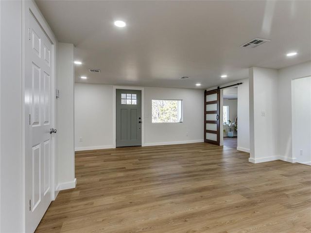 8300 S Anderson Road, Oklahoma City, OK 73150