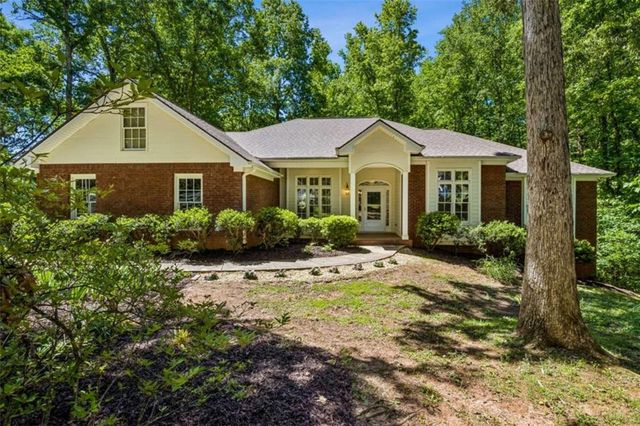 1072 Regency Park Drive, Braselton, GA 30517