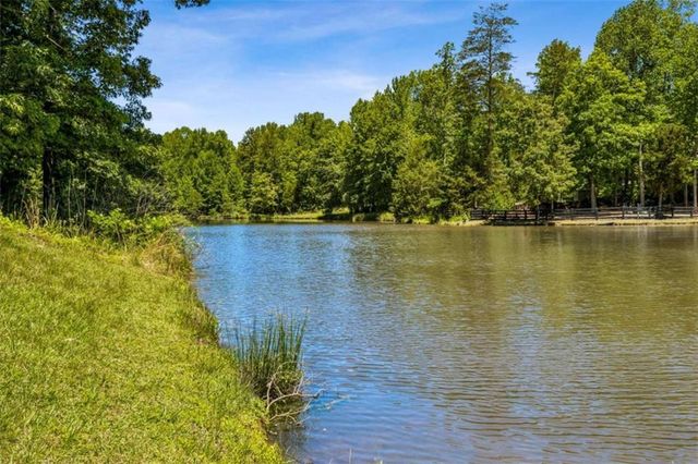 1072 Regency Park Drive, Braselton, GA 30517