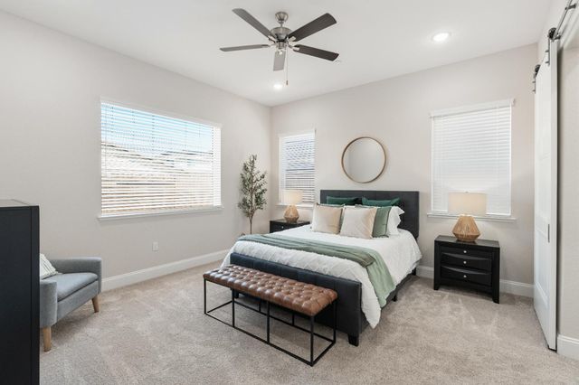 9042 Elliott Springs Dr, Elk Grove, CA 95624