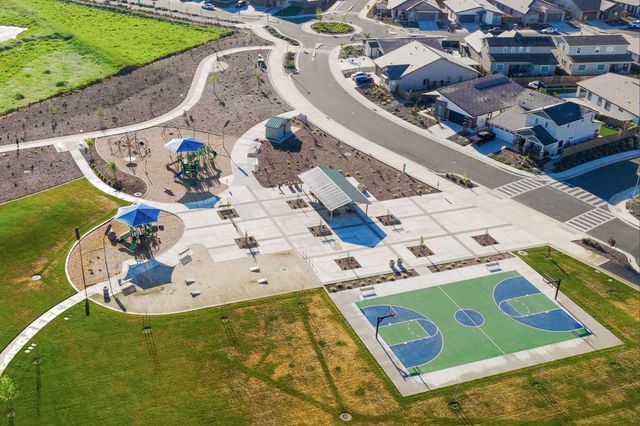 9042 Elliott Springs Dr, Elk Grove, CA 95624