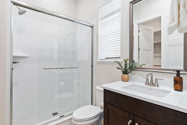 9042 Elliott Springs Dr, Elk Grove, CA 95624