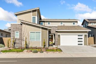 9042 Elliott Springs Dr, Elk Grove, CA 95624