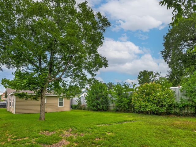 7815 Jester Street, Houston, TX 77051