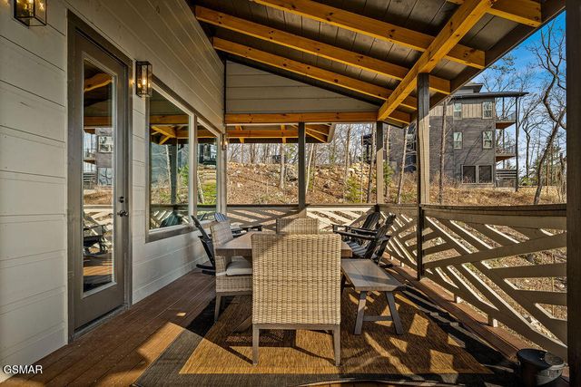 1852 Mountain Ash Way, Sevierville, TN 37876