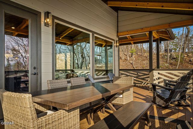 1852 Mountain Ash Way, Sevierville, TN 37876