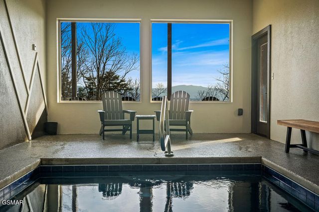 1852 Mountain Ash Way, Sevierville, TN 37876