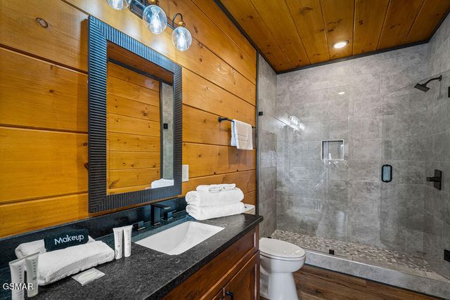 1852 Mountain Ash Way, Sevierville, TN 37876