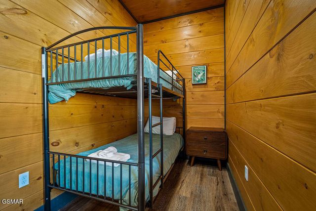 1852 Mountain Ash Way, Sevierville, TN 37876