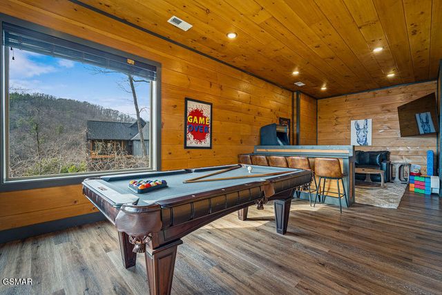 1852 Mountain Ash Way, Sevierville, TN 37876