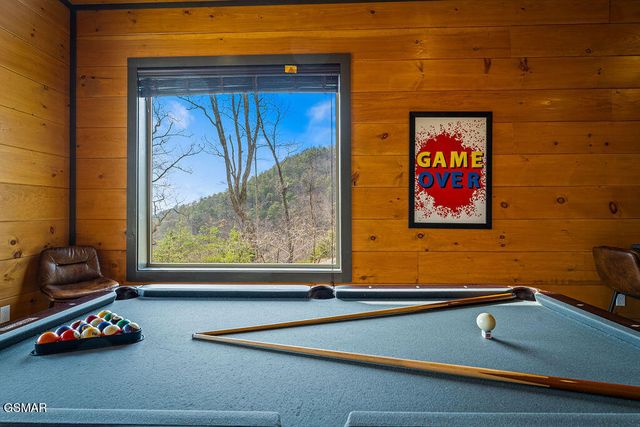 1852 Mountain Ash Way, Sevierville, TN 37876