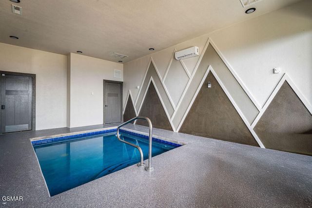 1852 Mountain Ash Way, Sevierville, TN 37876