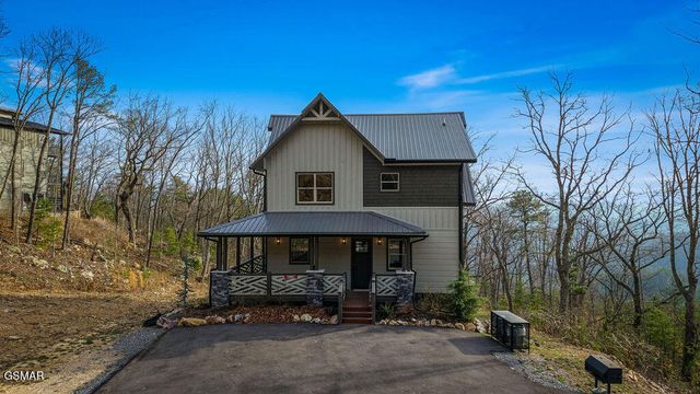 1852 Mountain Ash Way, Sevierville, TN 37876