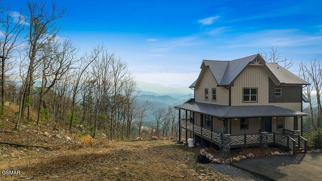 1852 Mountain Ash Way, Sevierville, TN 37876