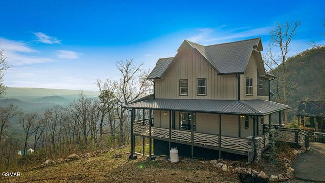 1852 Mountain Ash Way, Sevierville, TN 37876
