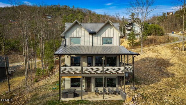 1852 Mountain Ash Way, Sevierville, TN 37876