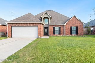 306 Lakefront Drive, Rayne, LA 70578