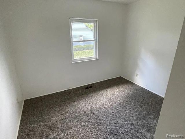 2429 Pennsylvania Avenue, Flint, MI 48506