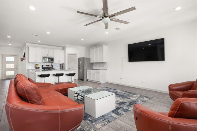 2421 Mar Vista Lane, Texas City, TX 77568