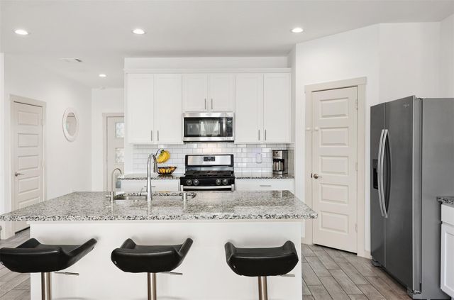 2421 Mar Vista Lane, Texas City, TX 77568