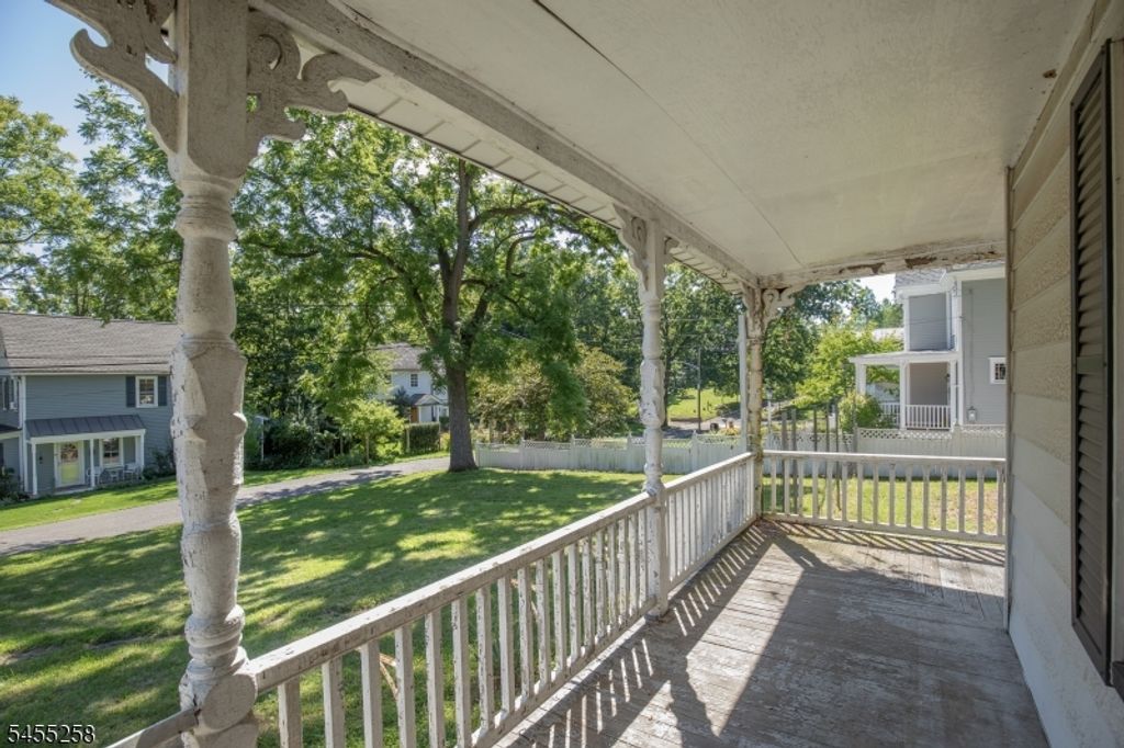 6 Bodine Ave, Peapack Gladstone Boro, NJ 07934 — photo 3