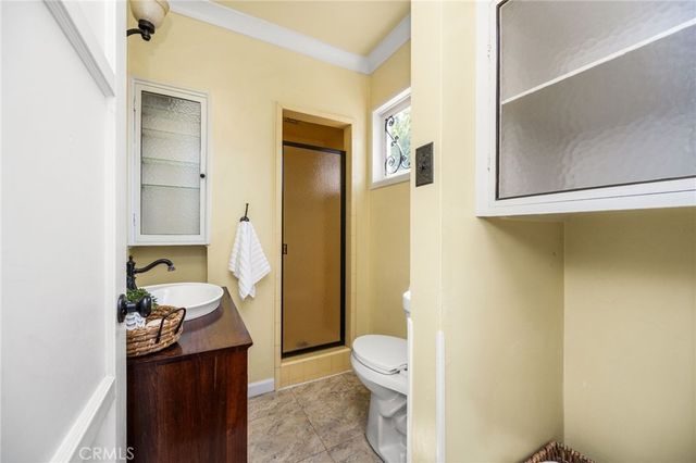 1034 E Palmyra Avenue, Orange, CA 92866