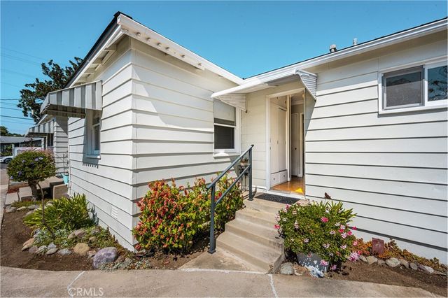 1034 E Palmyra Avenue, Orange, CA 92866
