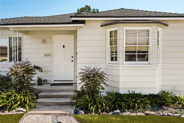 1034 E Palmyra Avenue, Orange, CA 92866