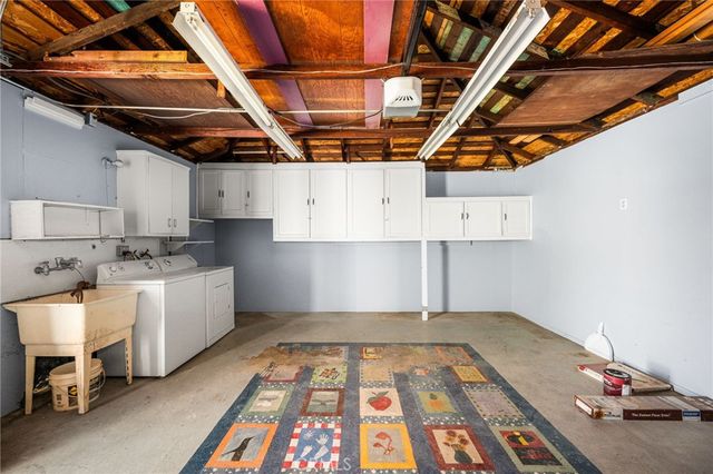 1034 E Palmyra Avenue, Orange, CA 92866