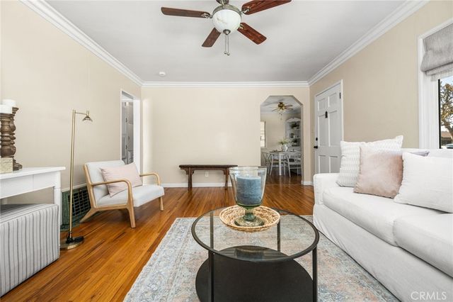 1034 E Palmyra Avenue, Orange, CA 92866