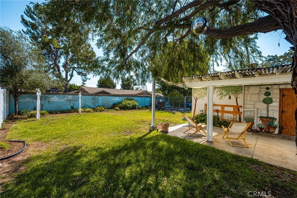 1034 E Palmyra Avenue, Orange, CA 92866